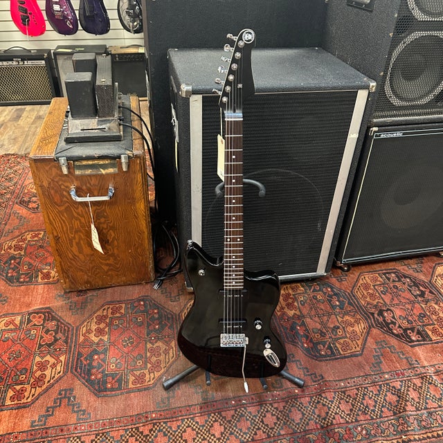 Electric Guitars | Hank's Music Exchange