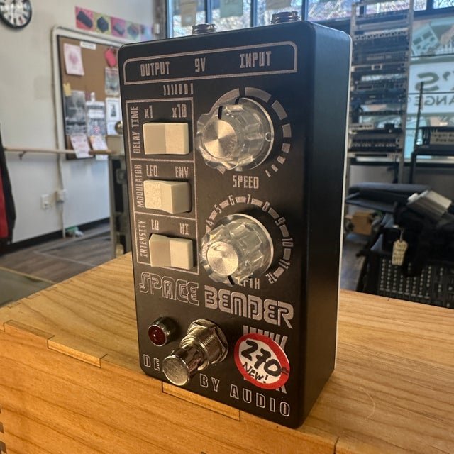 Effects & Pedals | Hank's Music Exchange