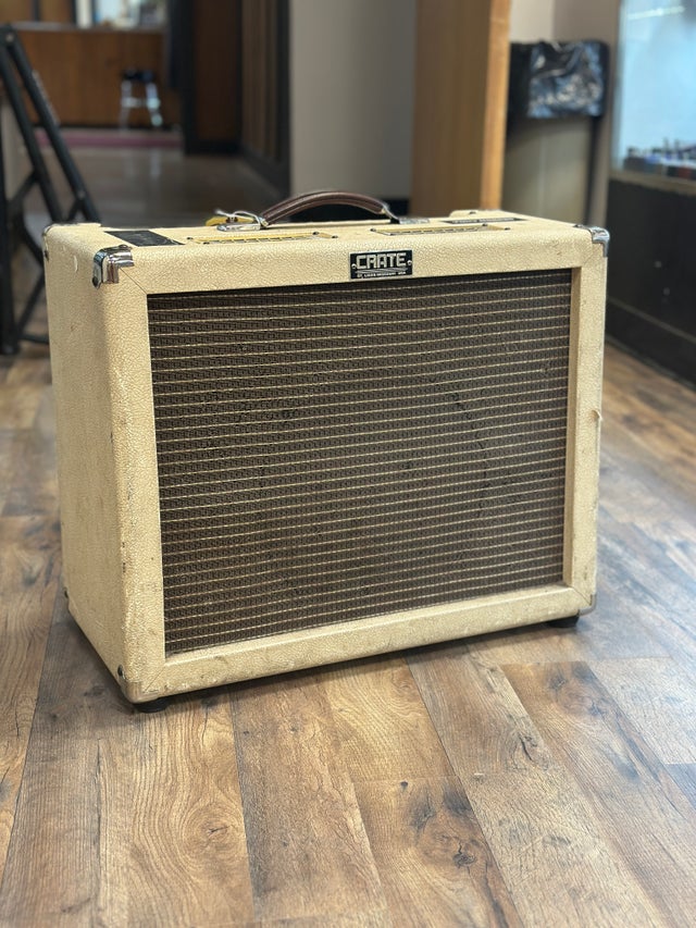 Guitar Amplifiers | Hank's Music Exchange